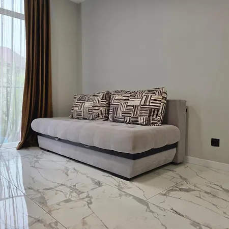 Svobody 5 Appartement Oezjhorod